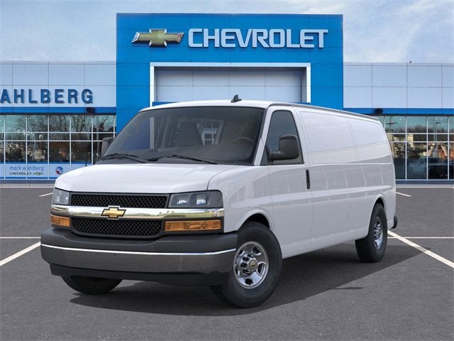 2025 Chevrolet Express Cargo 3500 WT