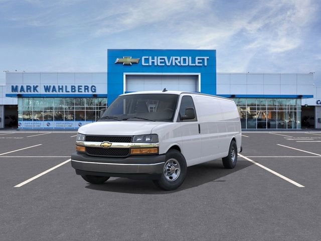 2025 Chevrolet Express Cargo 3500 WT