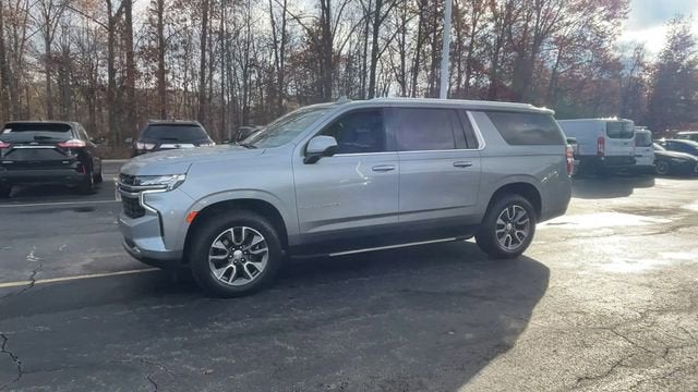 2023 Chevrolet Suburban LS