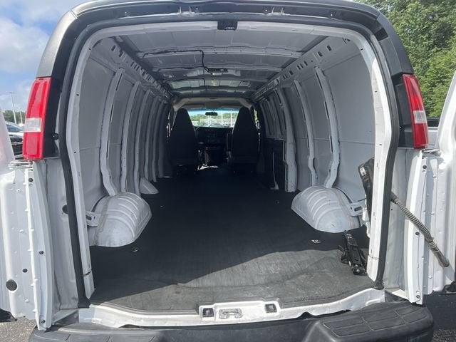 2023 GMC Savana Cargo 3500 Work Van