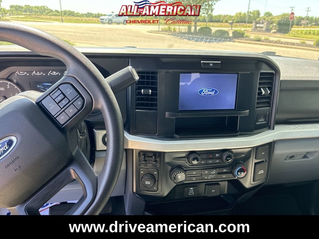 2026 Ford Super Duty F-350 DRW XL