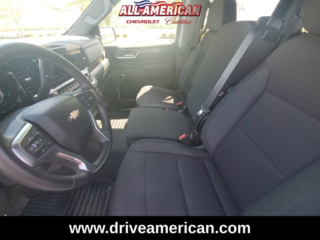 2024 Chevrolet Silverado 1500 LT (2FL)