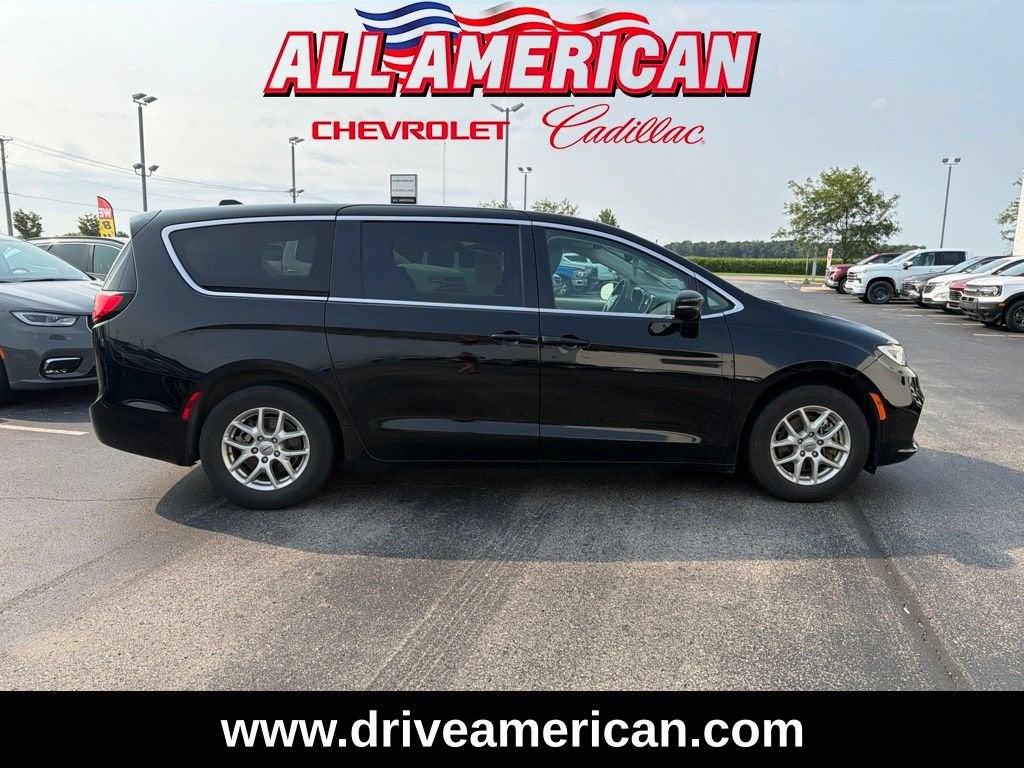 2024 Chrysler Pacifica Touring L