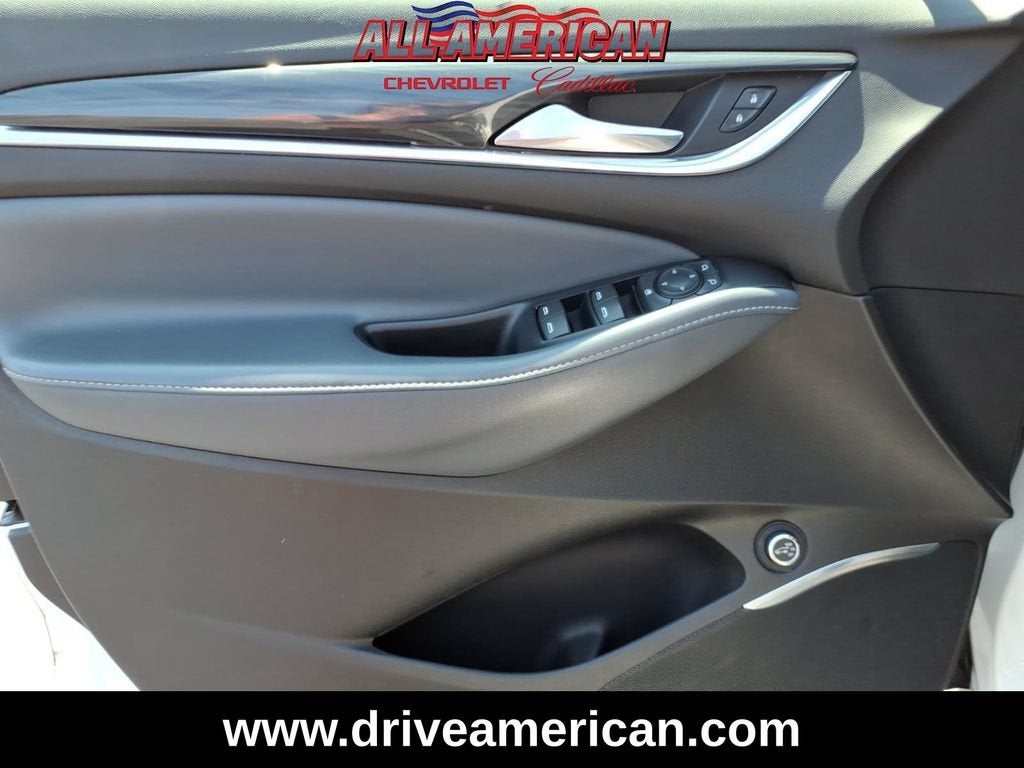 2022 Buick Enclave Essence
