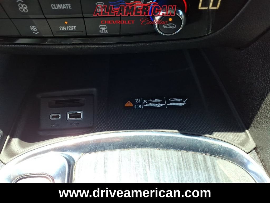 2022 Buick Enclave Essence