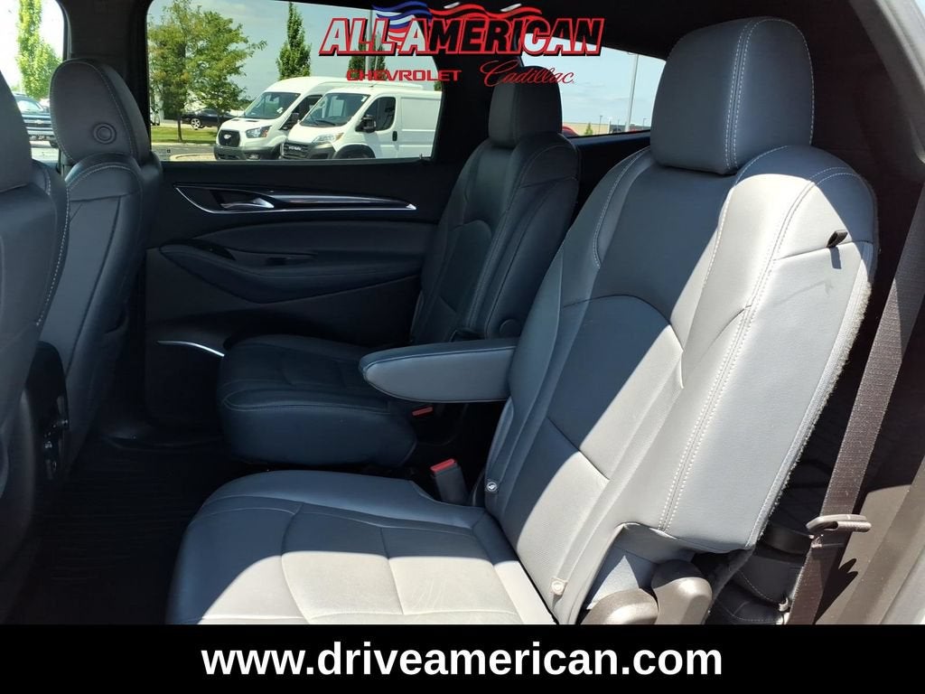 2022 Buick Enclave Essence