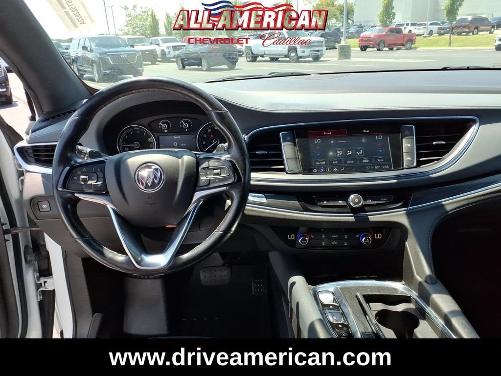 2022 Buick Enclave Essence