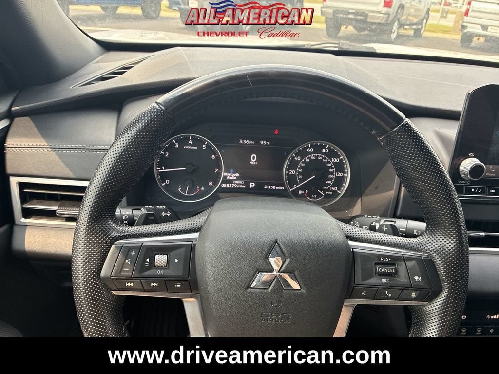 2022 Mitsubishi Outlander SE