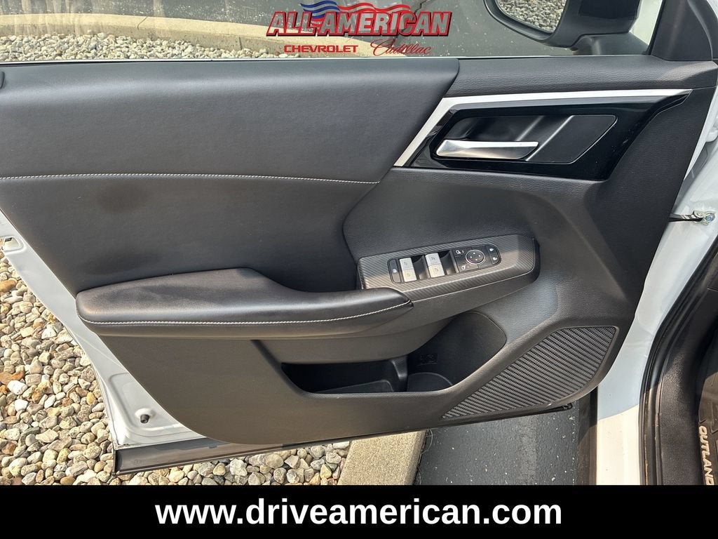2022 Mitsubishi Outlander SE