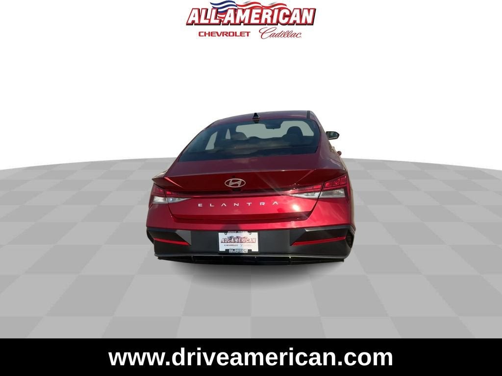 2025 Hyundai Elantra SEL Convenience