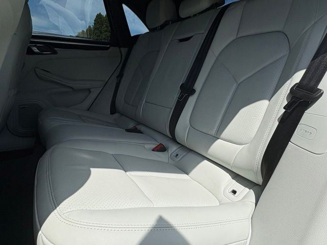 2024 Porsche Macan S