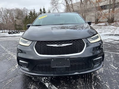 2024 Chrysler Pacifica Hybrid Select