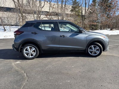 2021 Nissan Kicks S