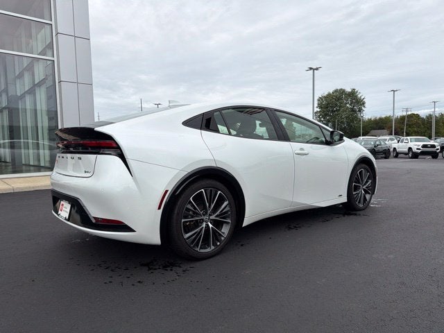 2025 Toyota Prius XLE
