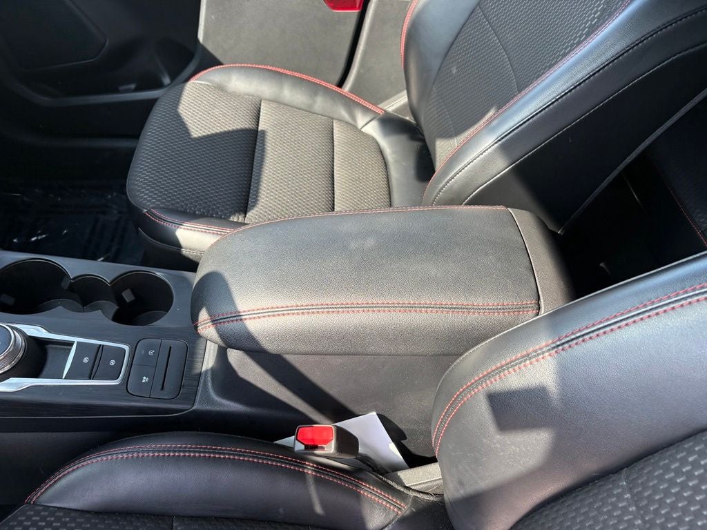 2023 Ford Escape ST-Line Select