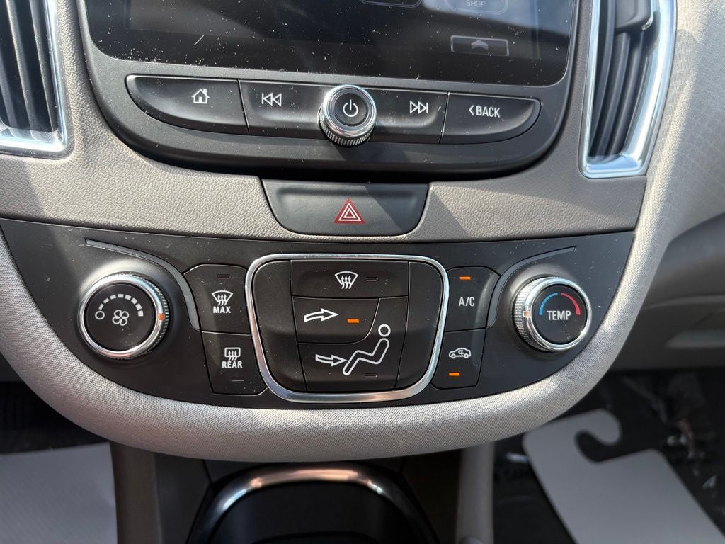 2017 Chevrolet Malibu LT 1LT