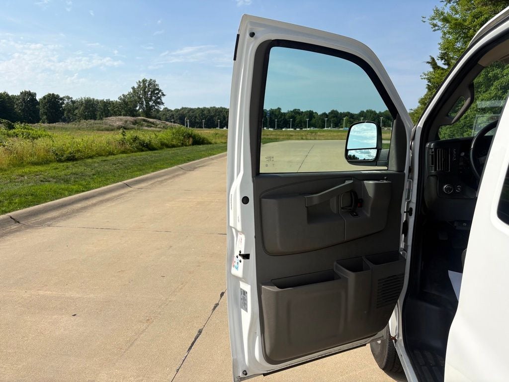 2023 Chevrolet Express 3500 LS Passenger