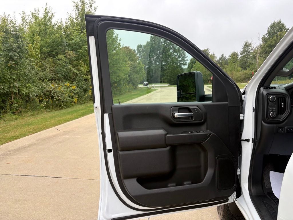 2026 Chevrolet Silverado 2500HD Custom