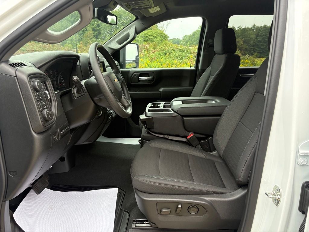 2026 Chevrolet Silverado 2500HD Custom