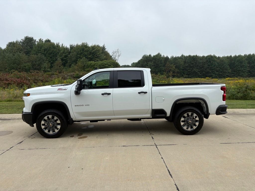 2026 Chevrolet Silverado 2500HD Custom