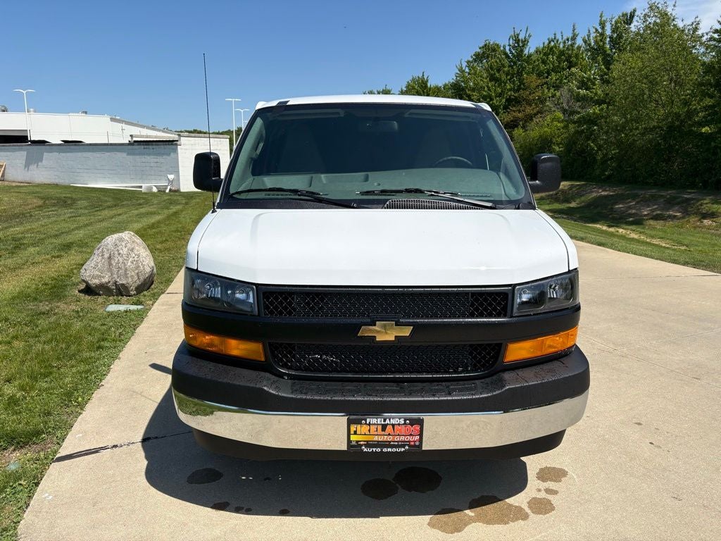 2026 Chevrolet Express 3500 Work Van Cargo