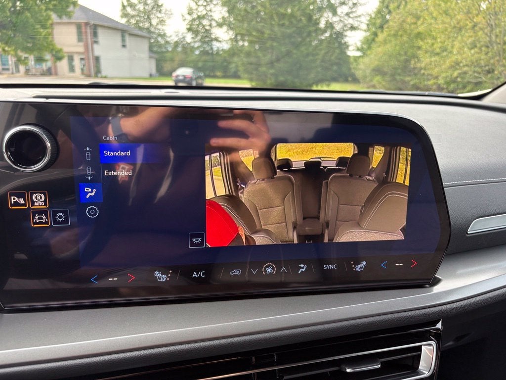 2027 Chevrolet Traverse LT 1LT