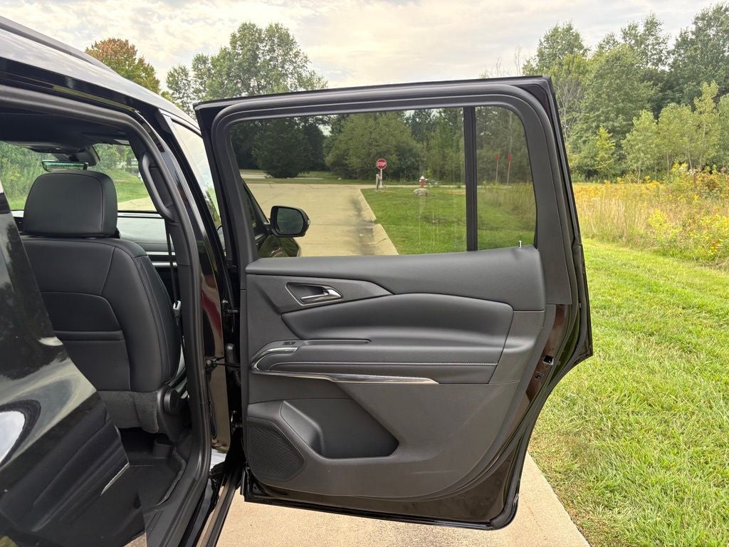 2027 Chevrolet Traverse LT 1LT