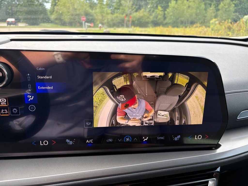 2027 Chevrolet Traverse LT 1LT