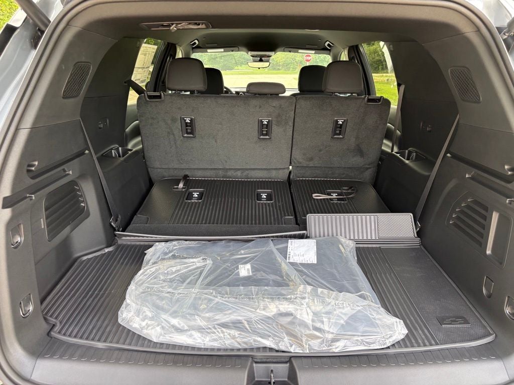 2027 Chevrolet Traverse LT 1LT