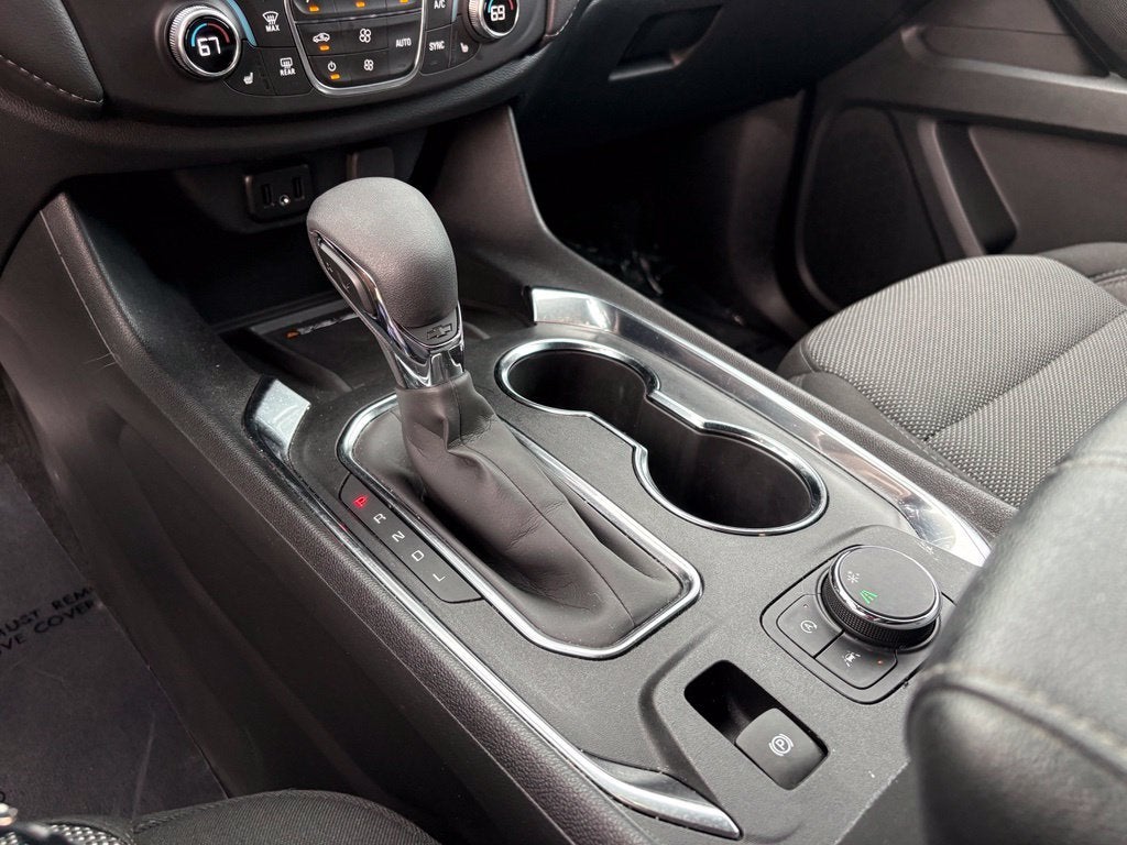 2024 Chevrolet Traverse Limited LT Cloth