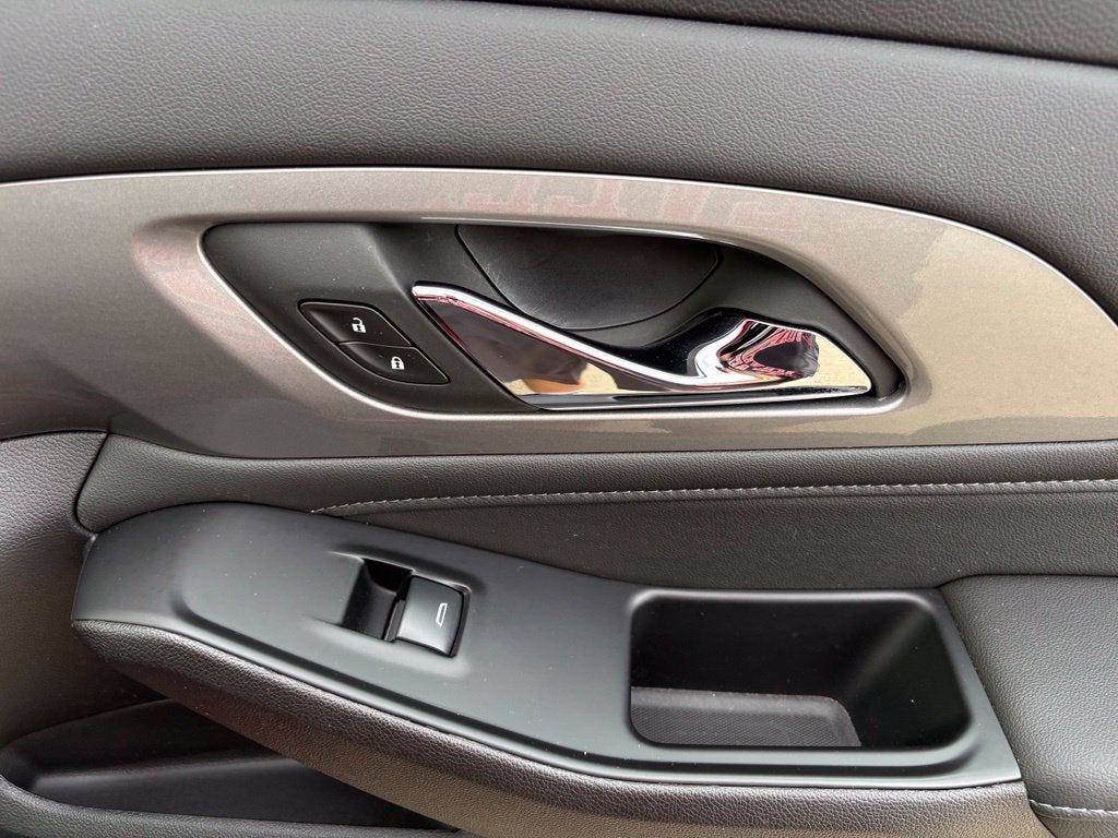 2024 Chevrolet Traverse Limited LT Cloth