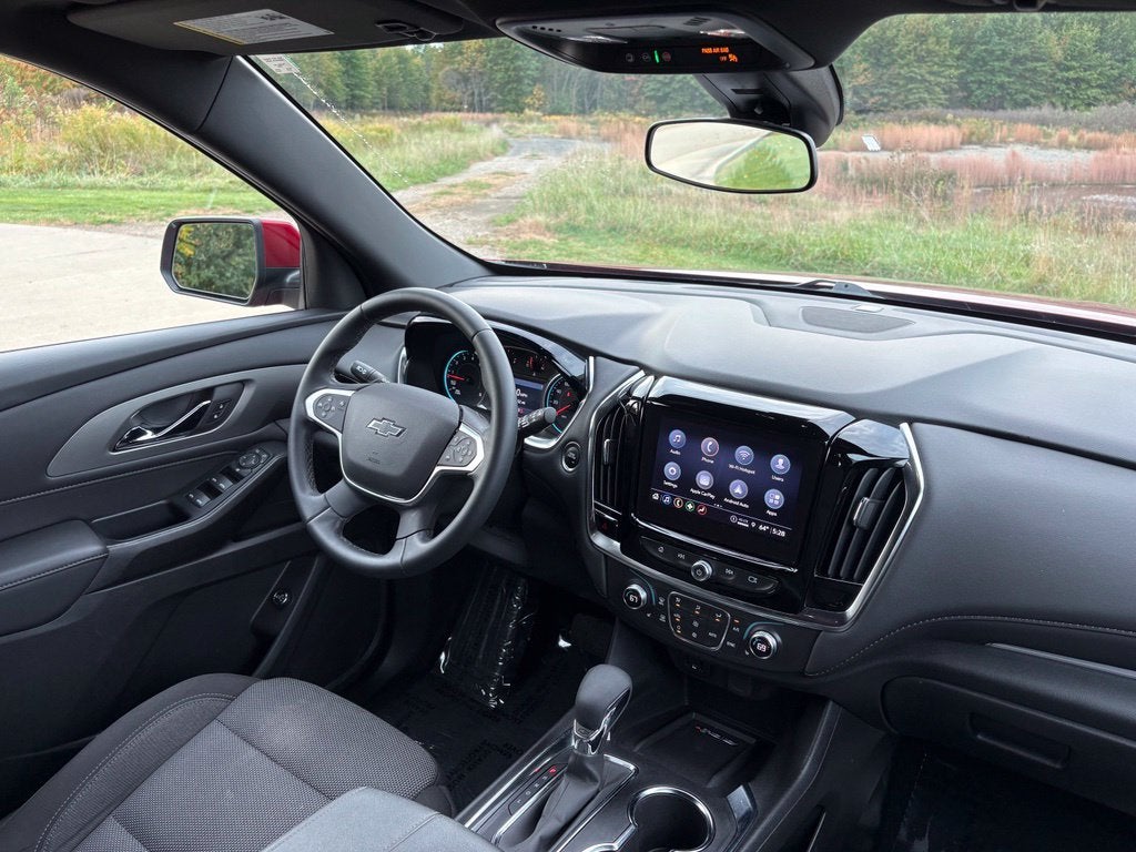 2024 Chevrolet Traverse Limited LT Cloth