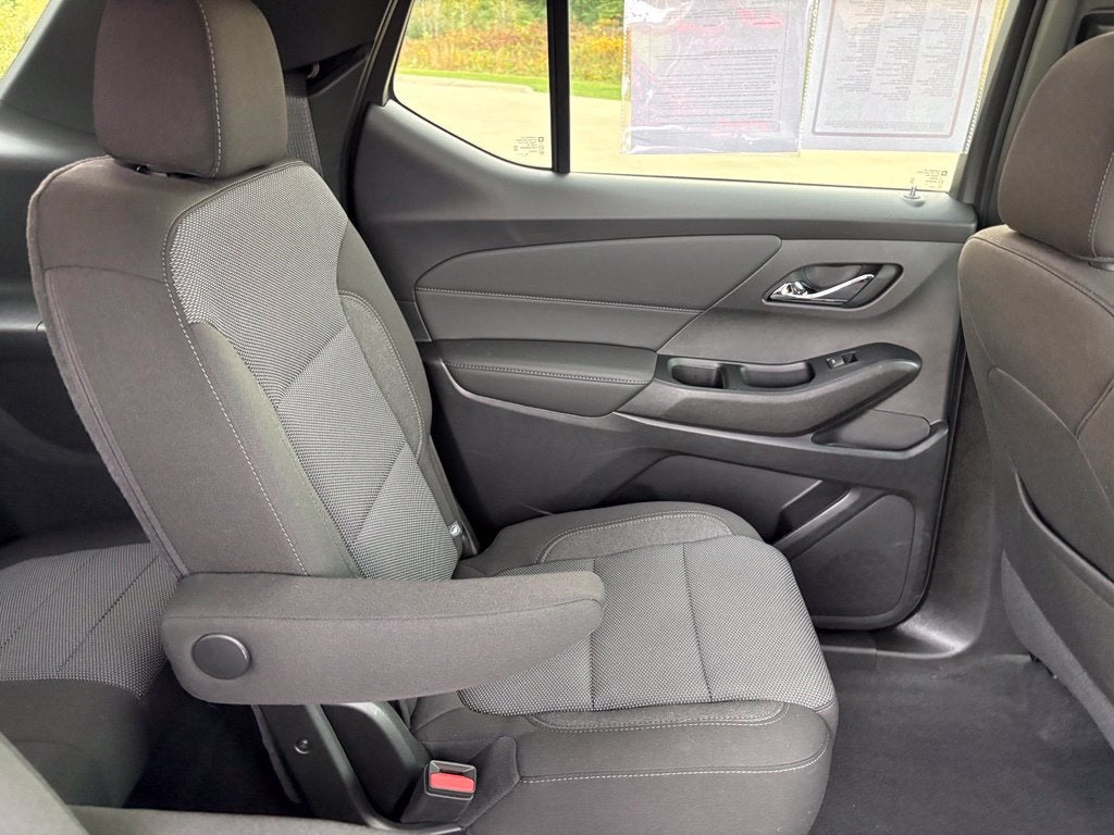 2024 Chevrolet Traverse Limited LT Cloth