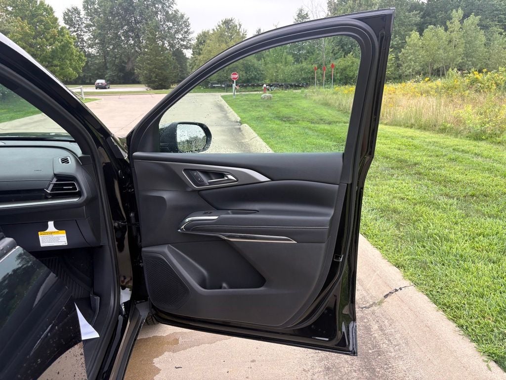 2026 Chevrolet Traverse LT 2LT