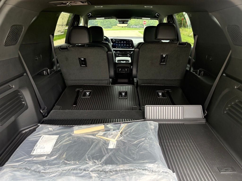 2026 Chevrolet Traverse LT 2LT