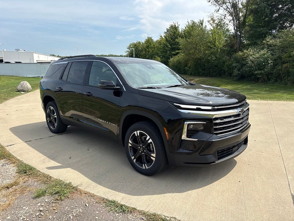 2027 Chevrolet Traverse LT 2LT