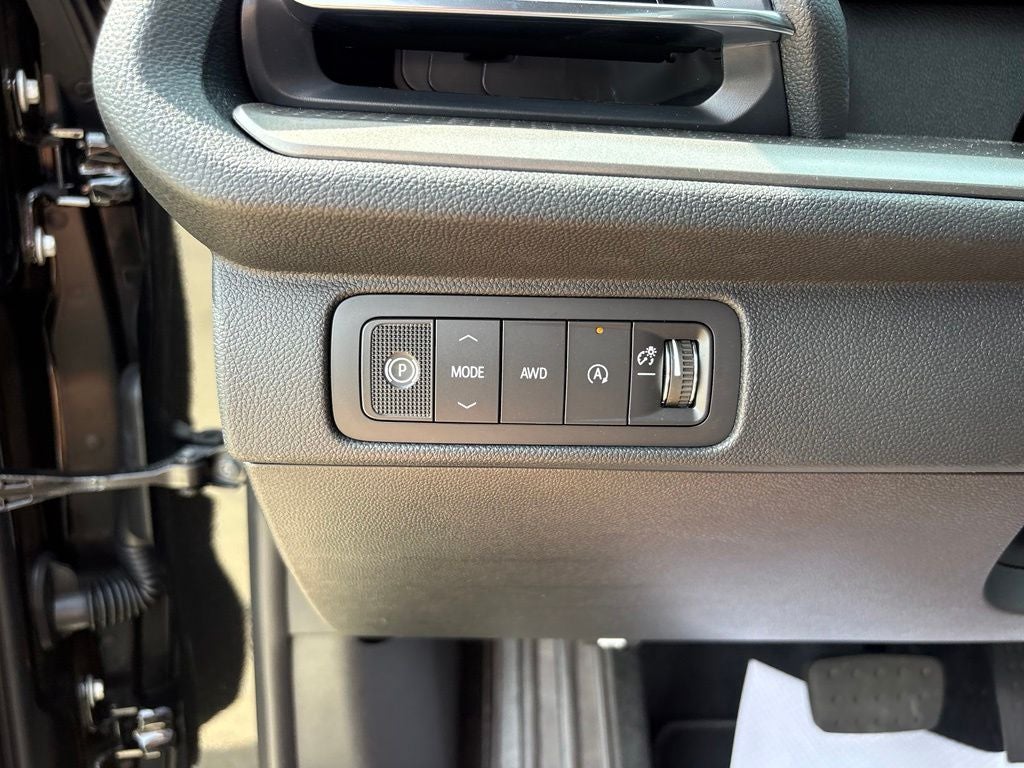 2027 Chevrolet Traverse LT 2LT