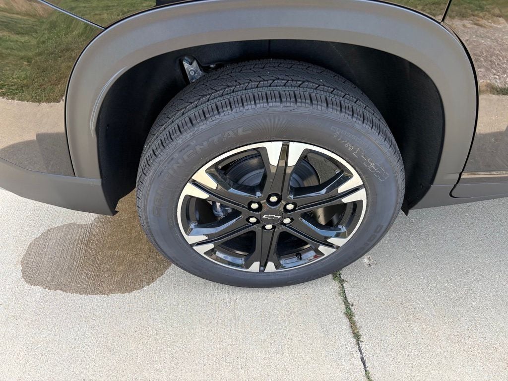 2027 Chevrolet Traverse LT 2LT