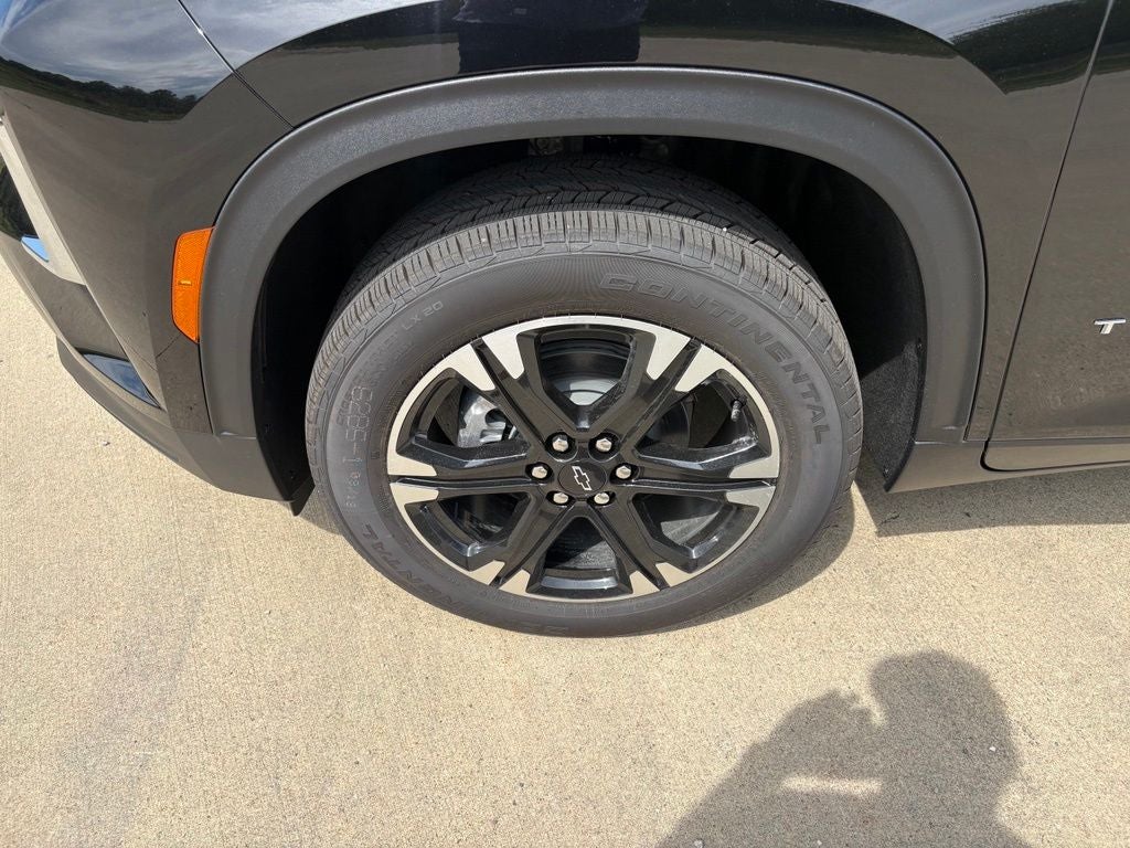 2027 Chevrolet Traverse LT 2LT