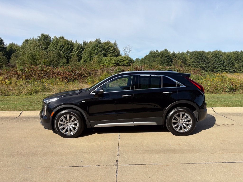 2023 Cadillac XT4 Premium Luxury
