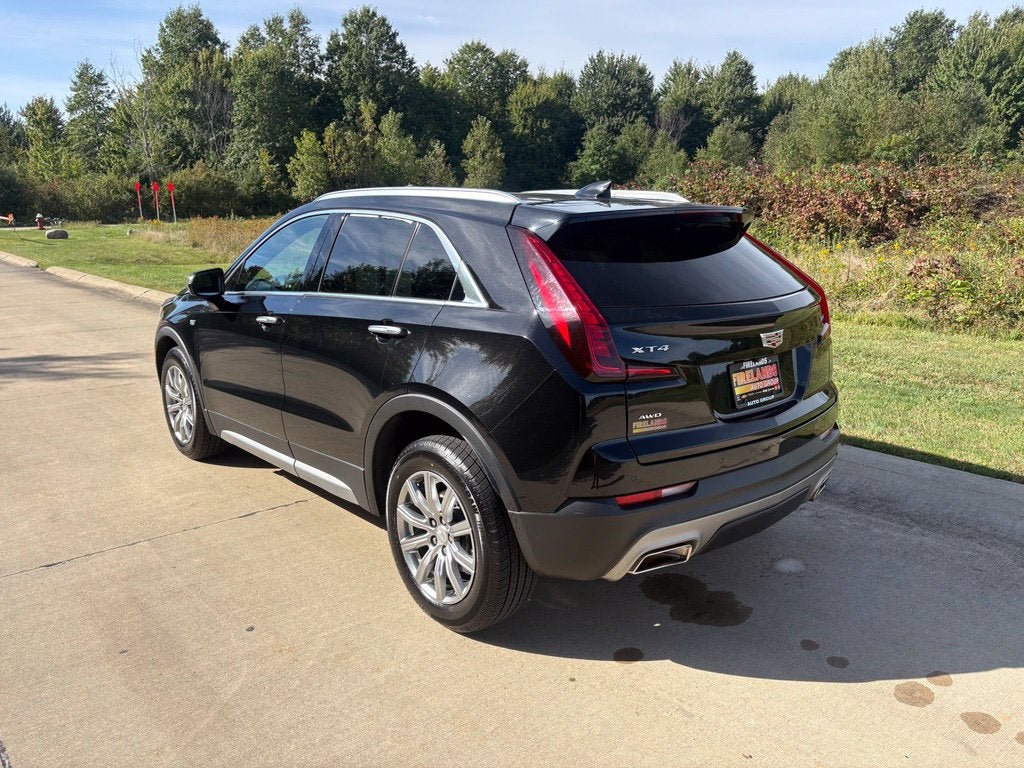 2023 Cadillac XT4 Premium Luxury