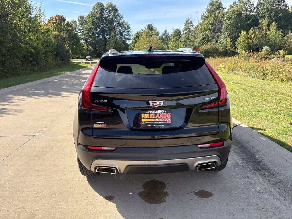 2023 Cadillac XT4 Premium Luxury