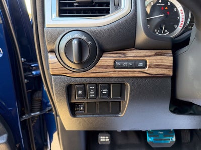 2017 Nissan Titan SL
