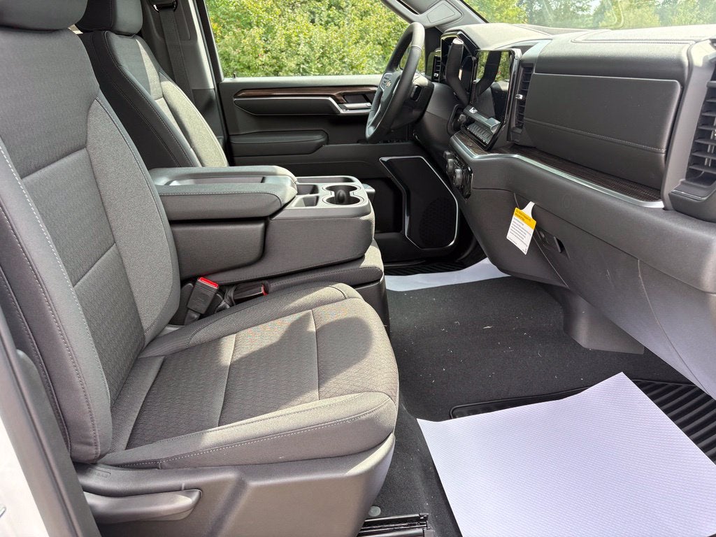 2026 Chevrolet Silverado 1500 LT LT1