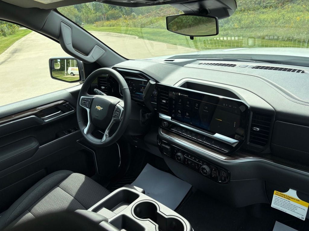 2026 Chevrolet Silverado 1500 LT LT1