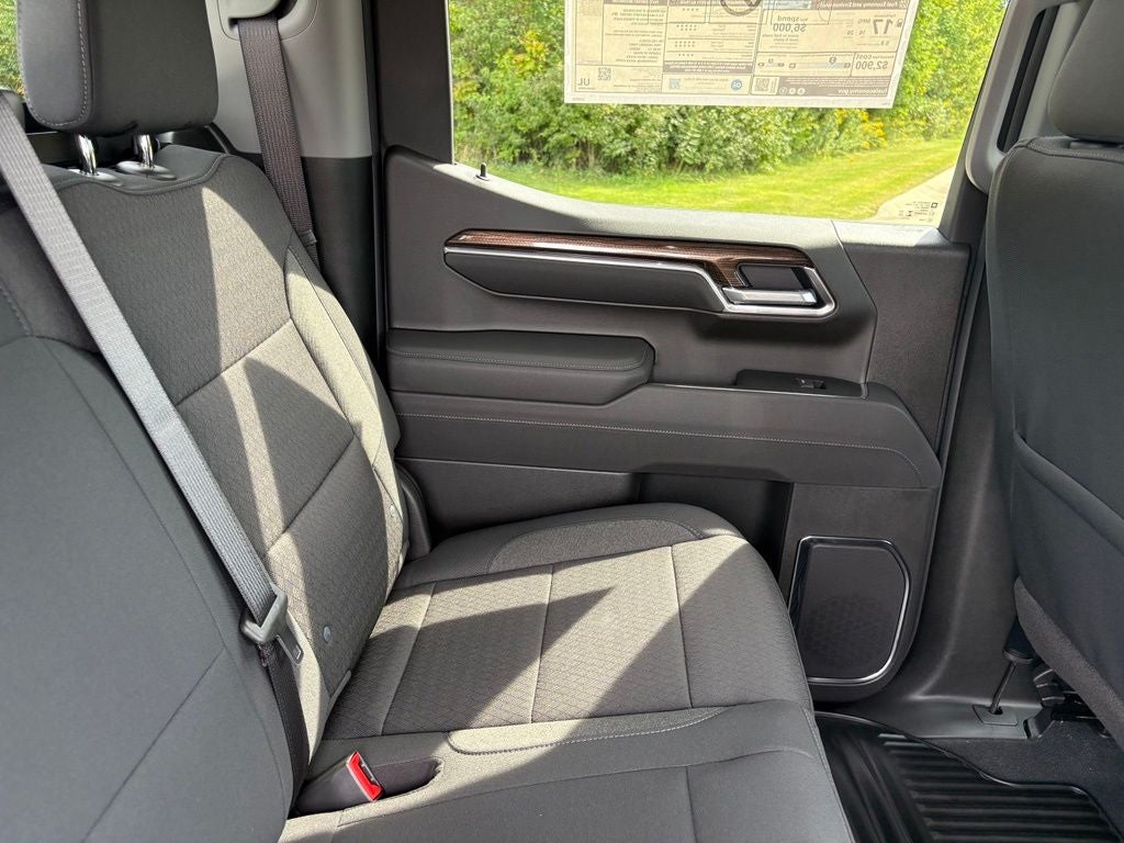 2026 Chevrolet Silverado 1500 LT LT1