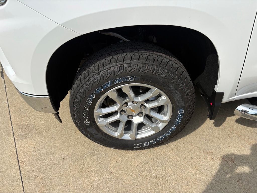 2026 Chevrolet Silverado 1500 LT LT1
