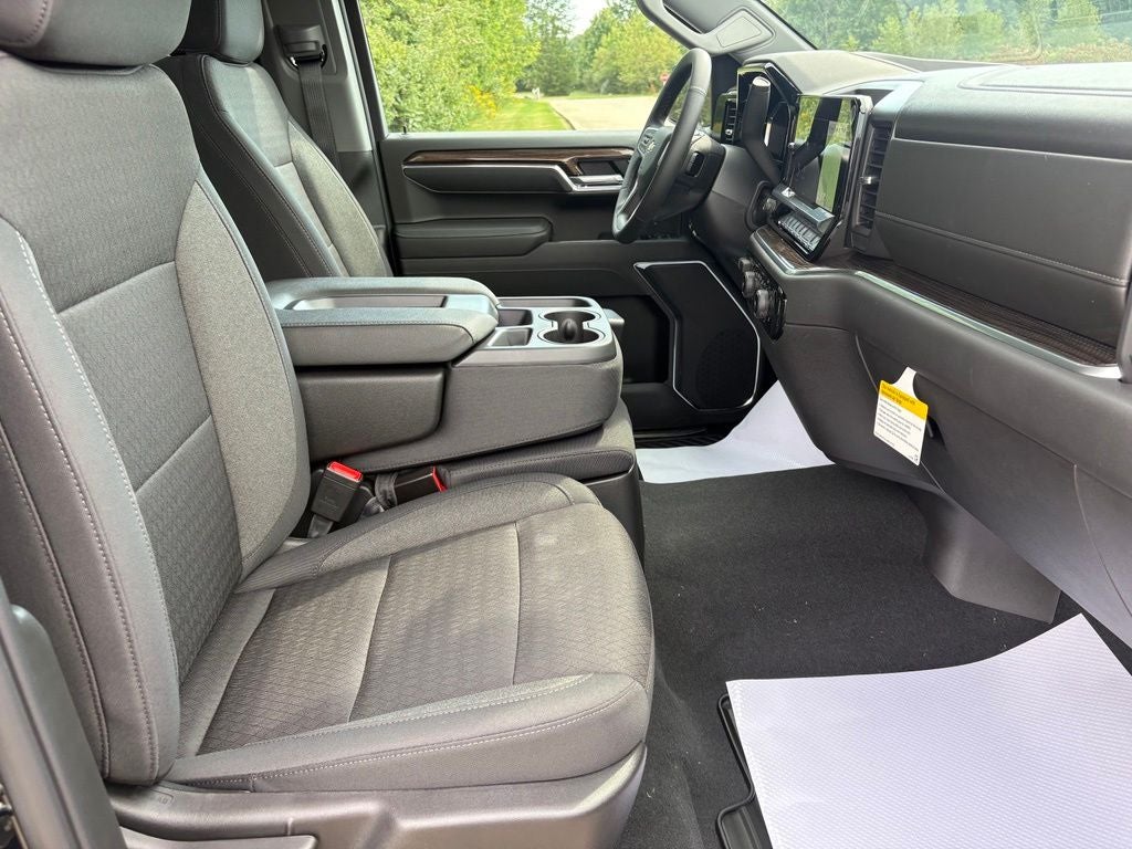 2026 Chevrolet Silverado 1500 LT LT1