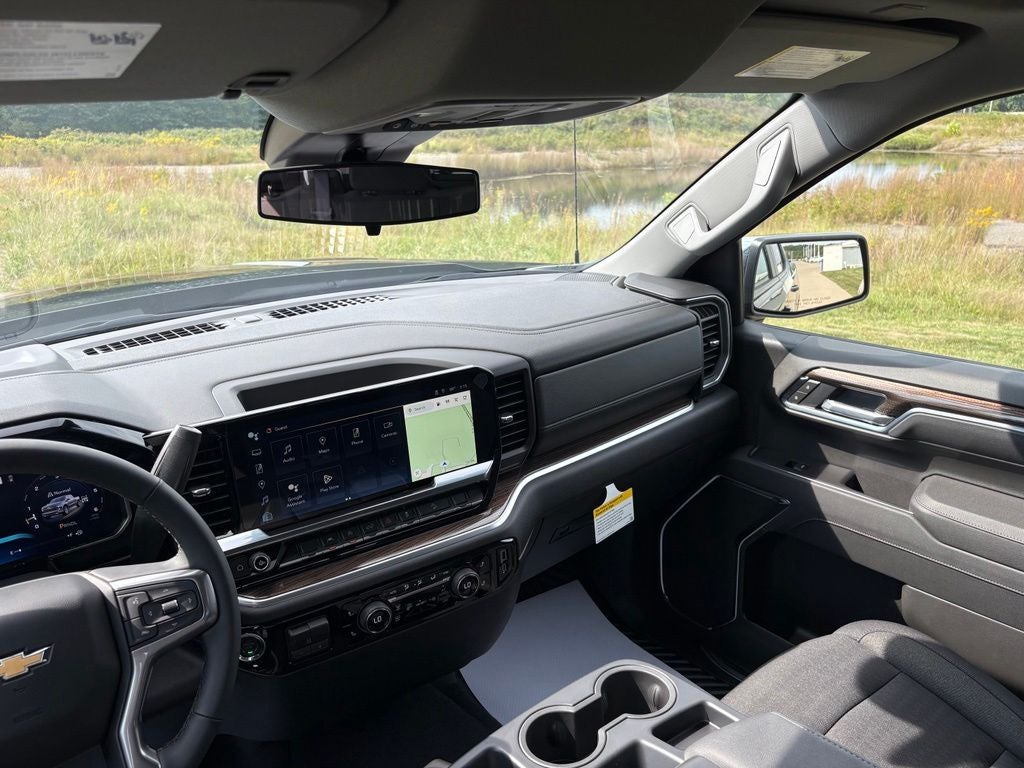 2026 Chevrolet Silverado 1500 LT LT1