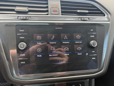2024 Volkswagen Tiguan 2.0T SE